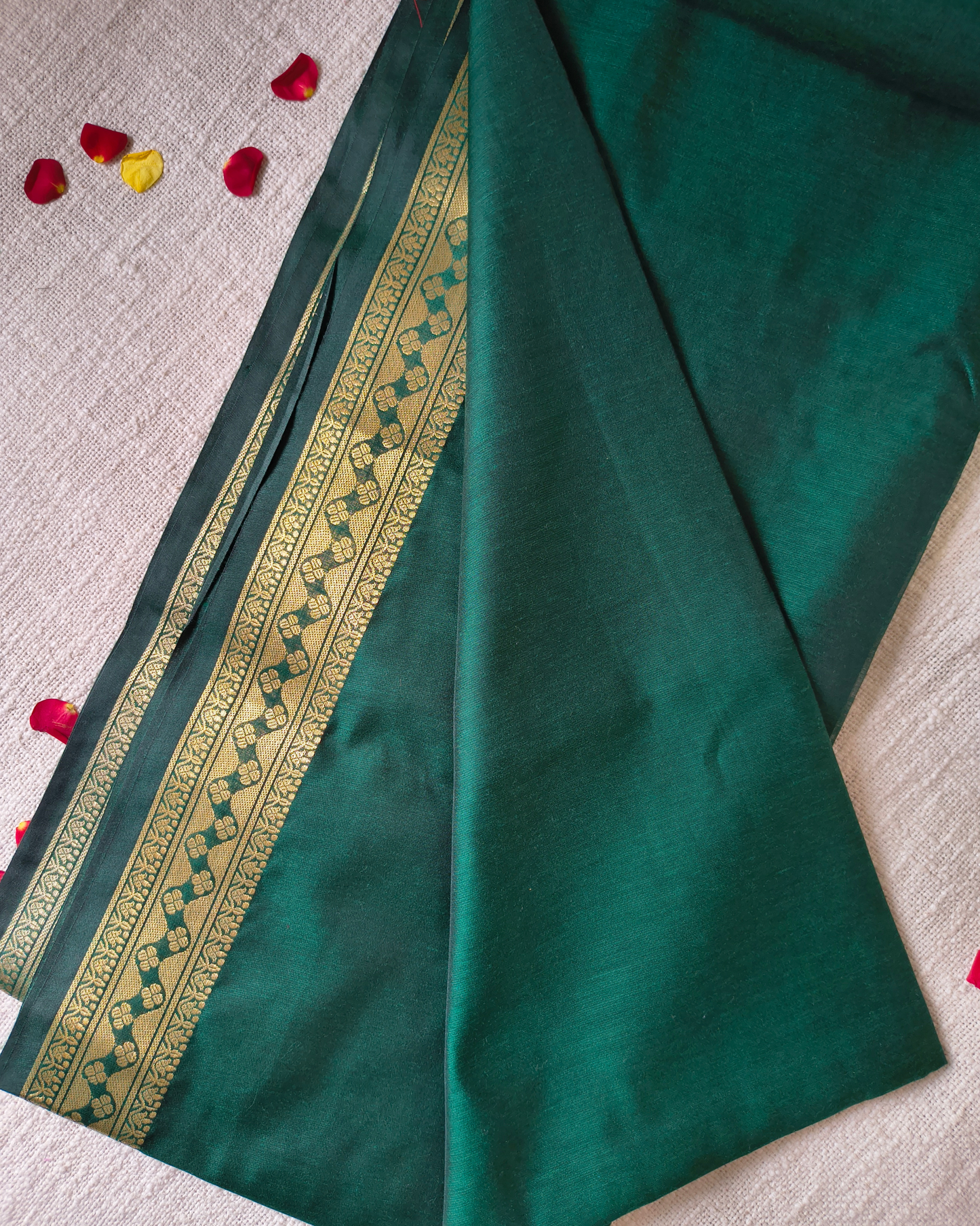 Maheshwari Silk Cotton Saree with Golden Temple Border – Bottle Green MammaHug