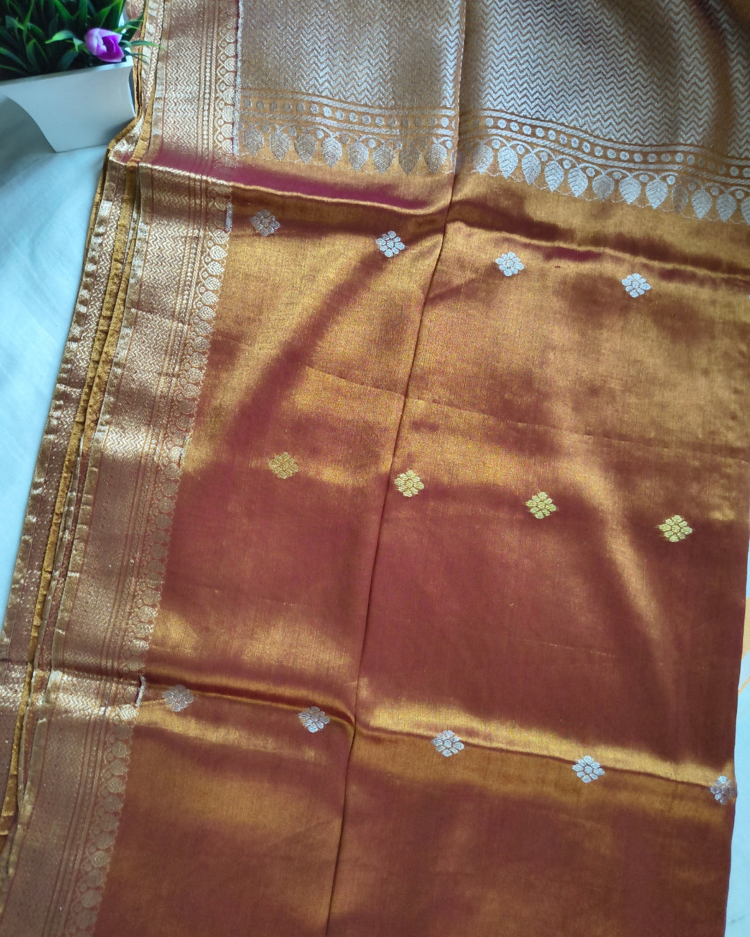 Soft Linen Tissue Saree with Hand Woven Buttas - Honey MammaHug