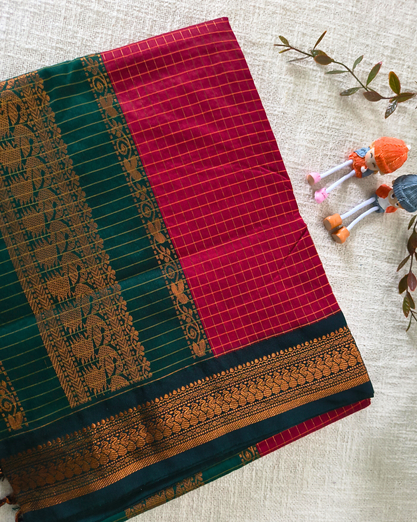 Premium Kalyani Cotton checked with Zari Border - Red