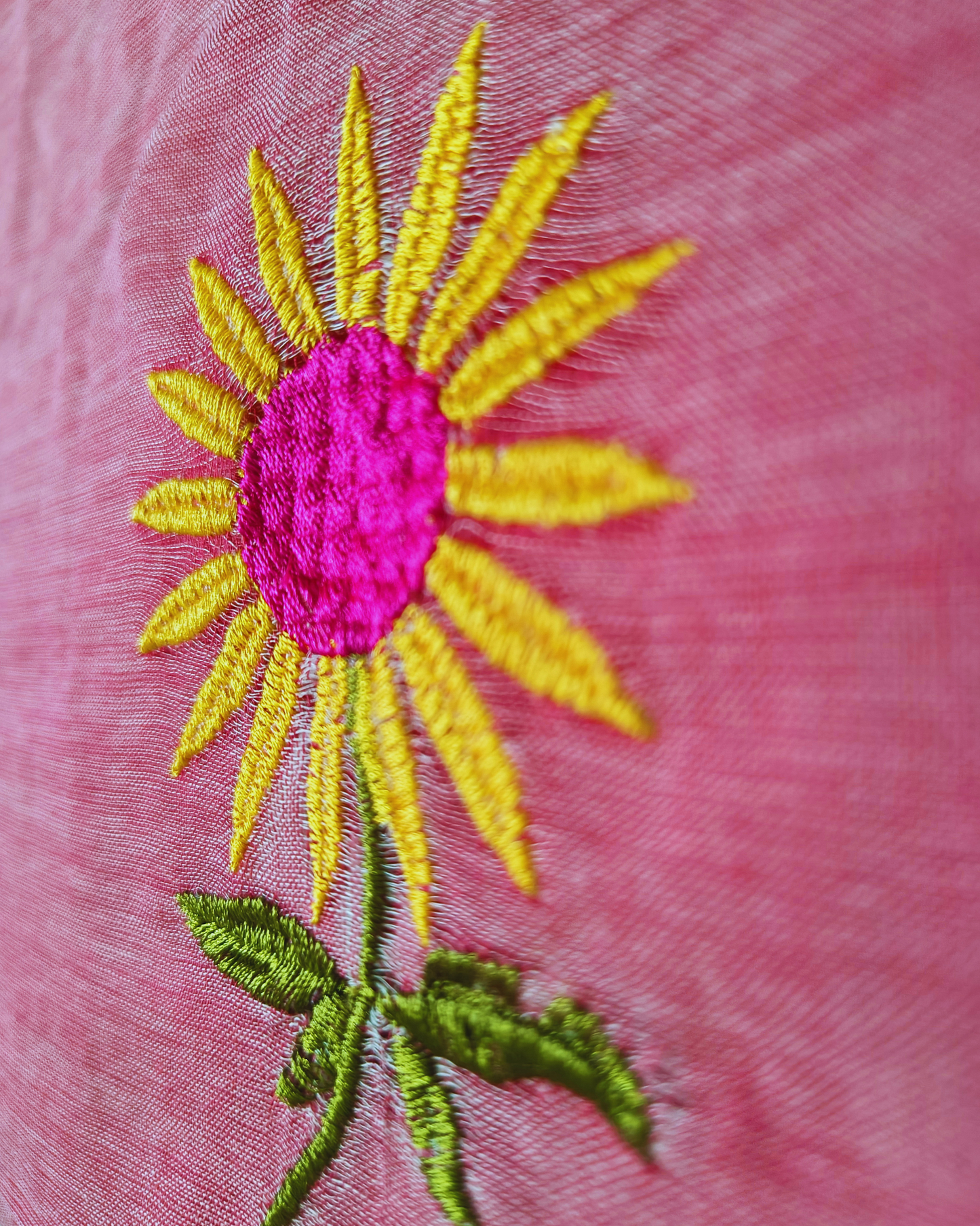 Mul Cottom Handloom Saree Flower Embroidery