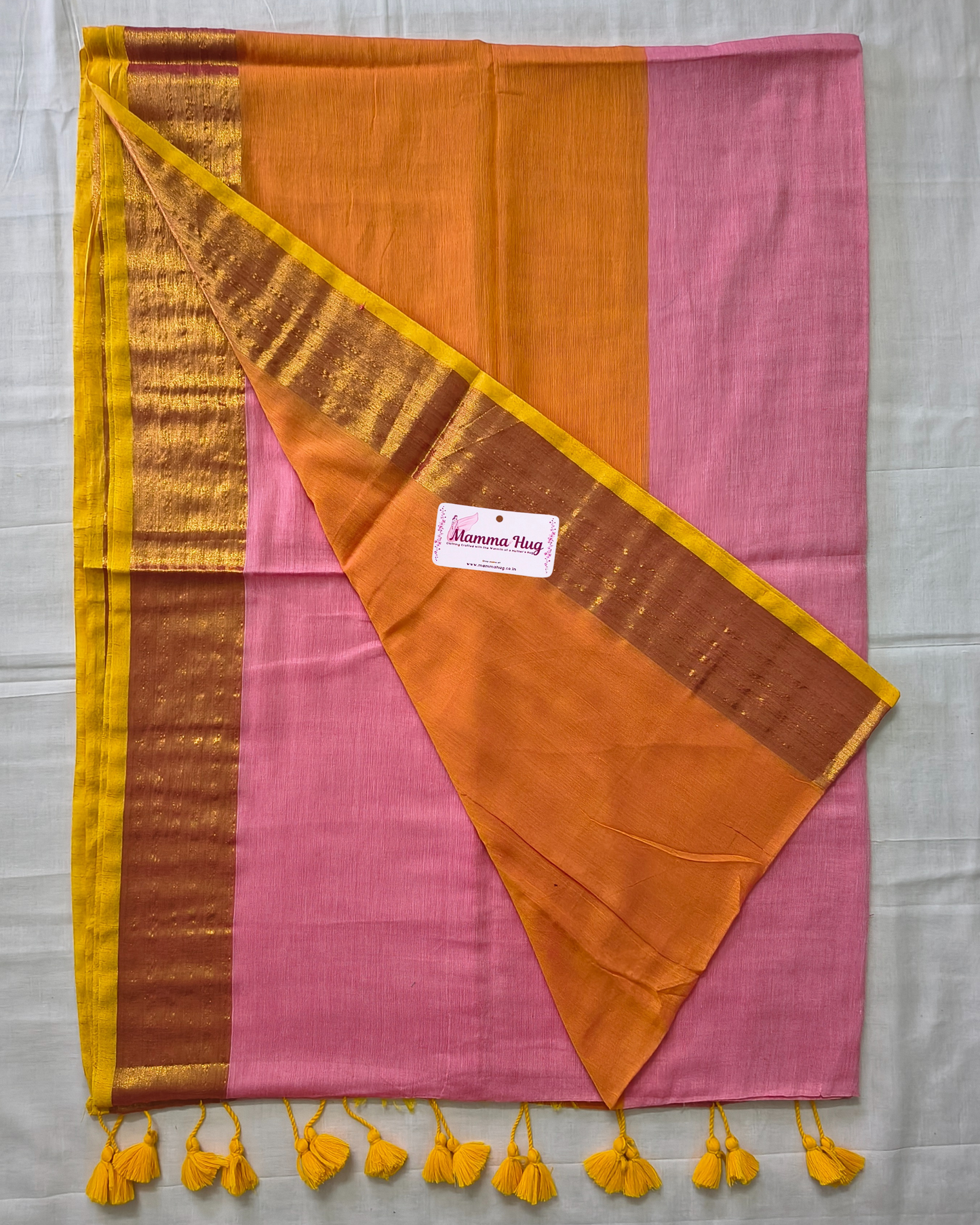 Mul Cottom Handloom Saree with Golden Border