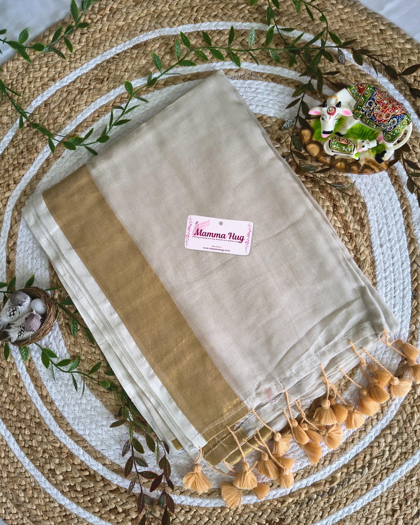 Mul Cottom Handloom Saree with Golden Border