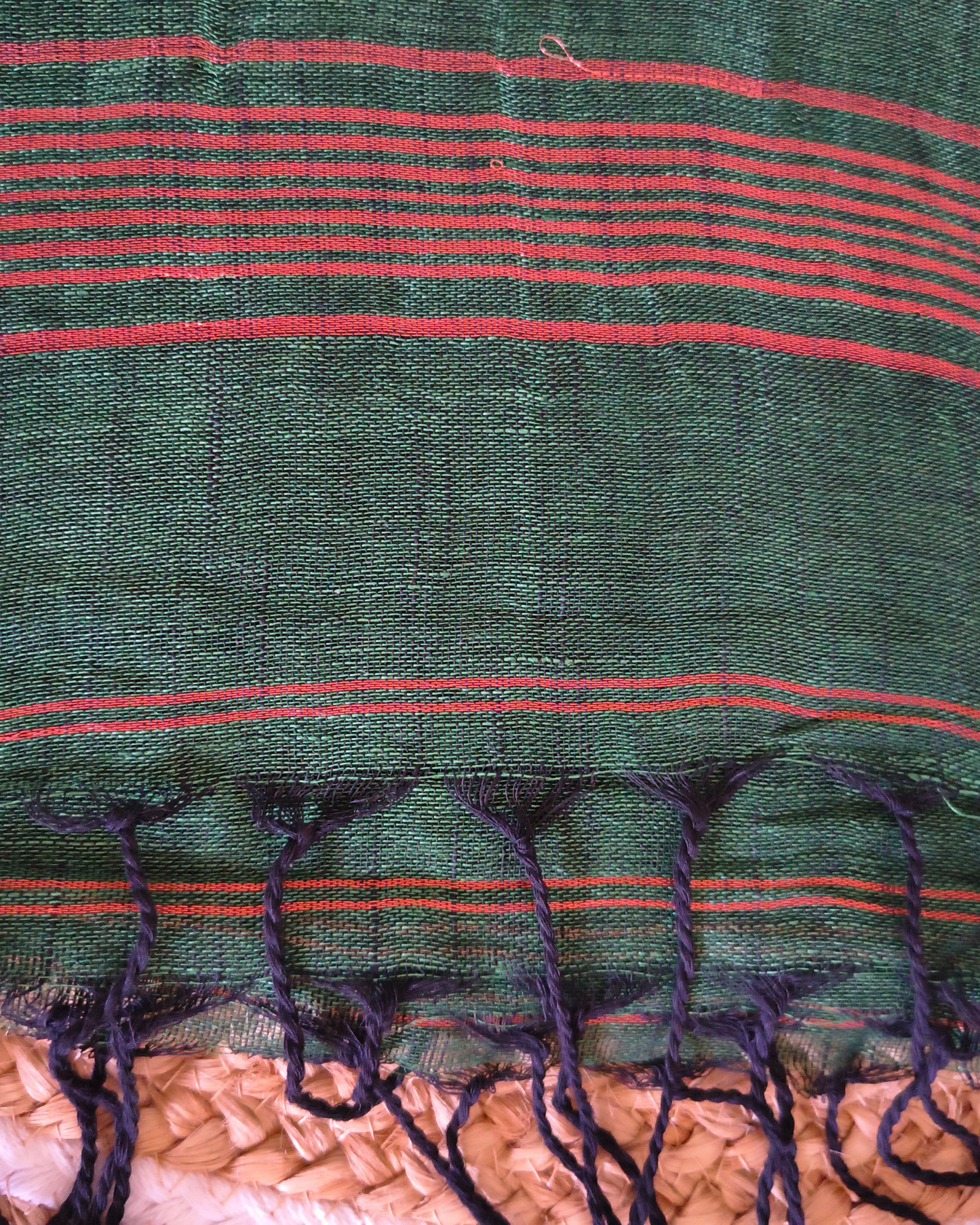 Premium Linen By Linen Handloom Saree - Bottle Green