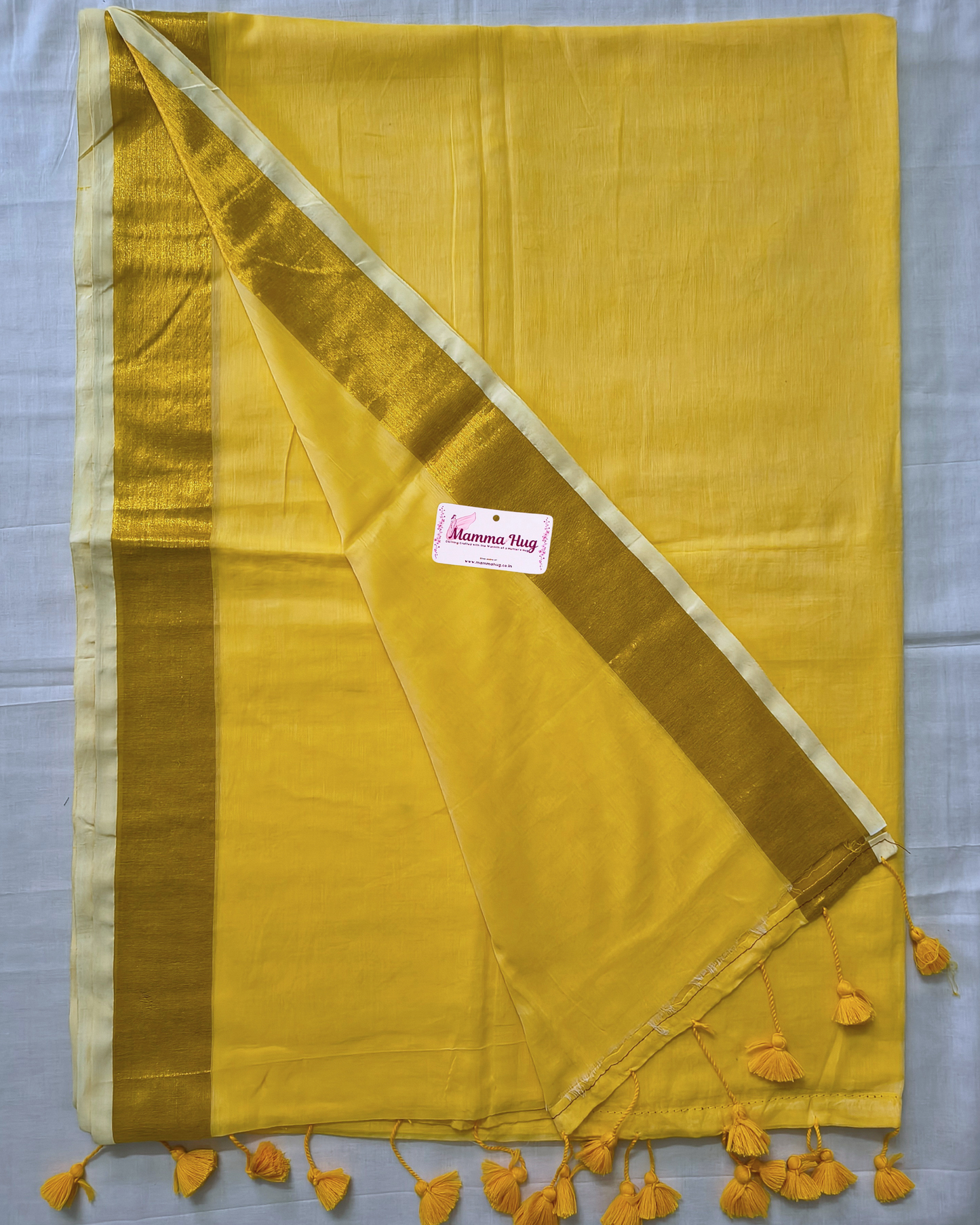 Mul Cottom Handloom Saree with Golden Border