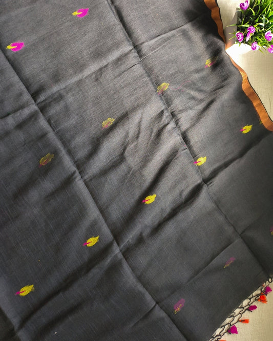 Linen By Linen Handloom Saree with Jamdhani Buttas - Black MammaHug