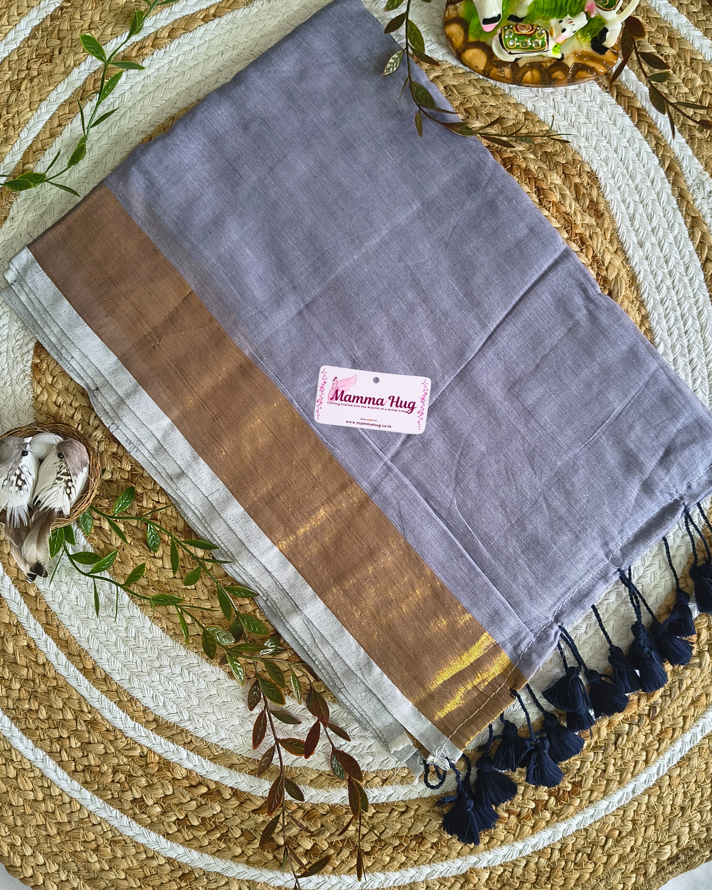 Mul Cottom Handloom Saree with Golden Border
