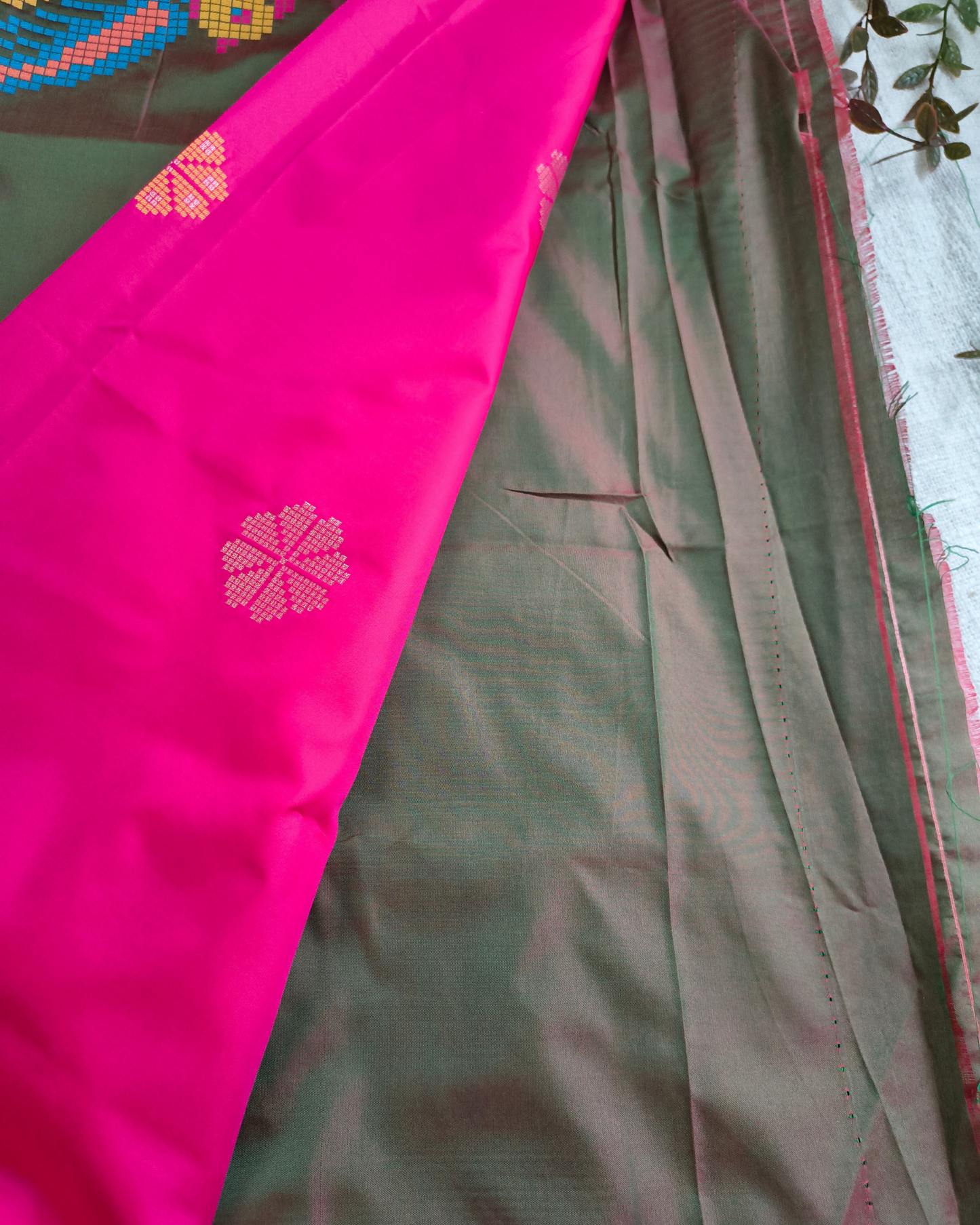 Pure Silk Saree with Contrast Pallu and Butta - Rani Pink