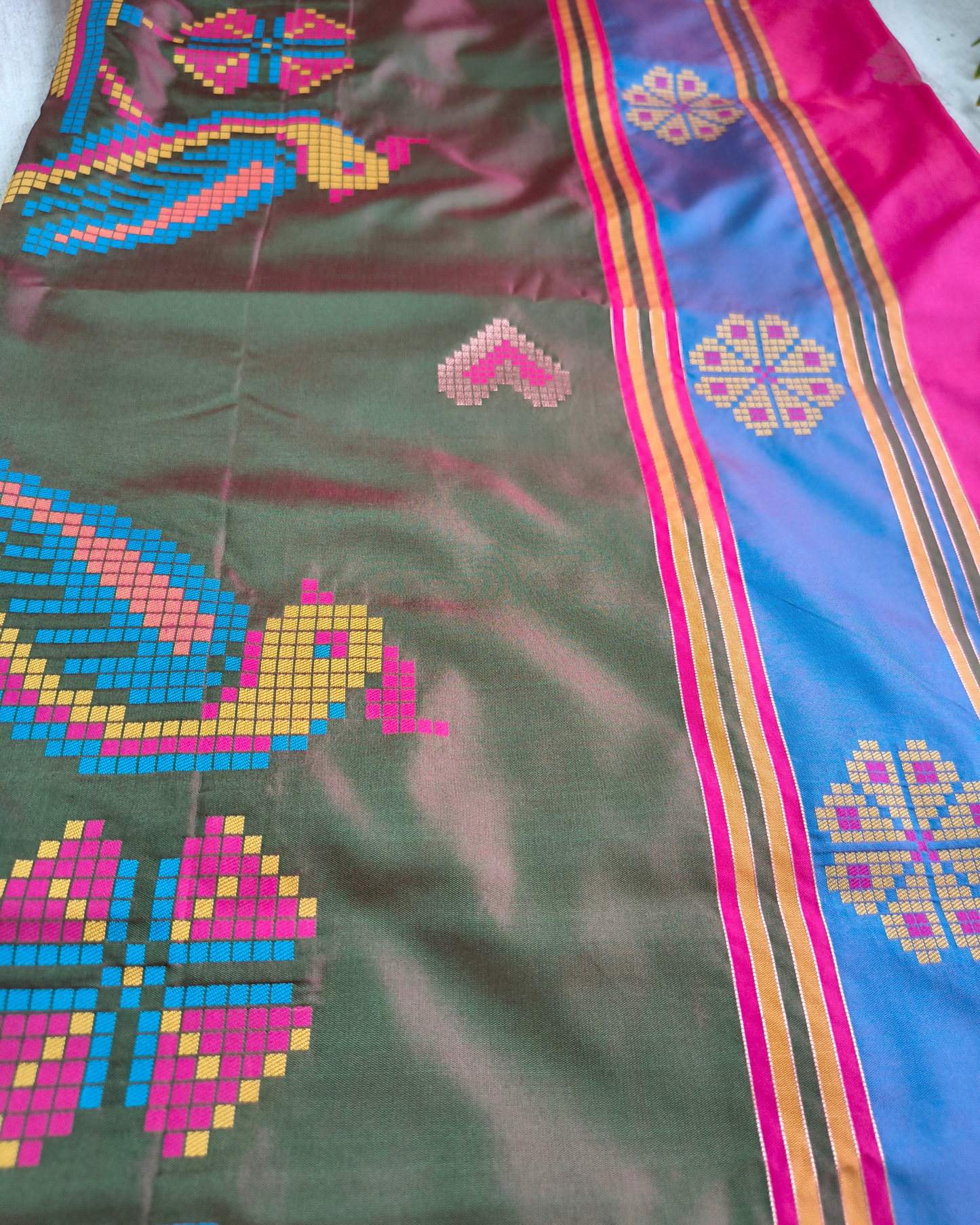 Pure Silk Saree with Contrast Pallu and Butta - Rani Pink