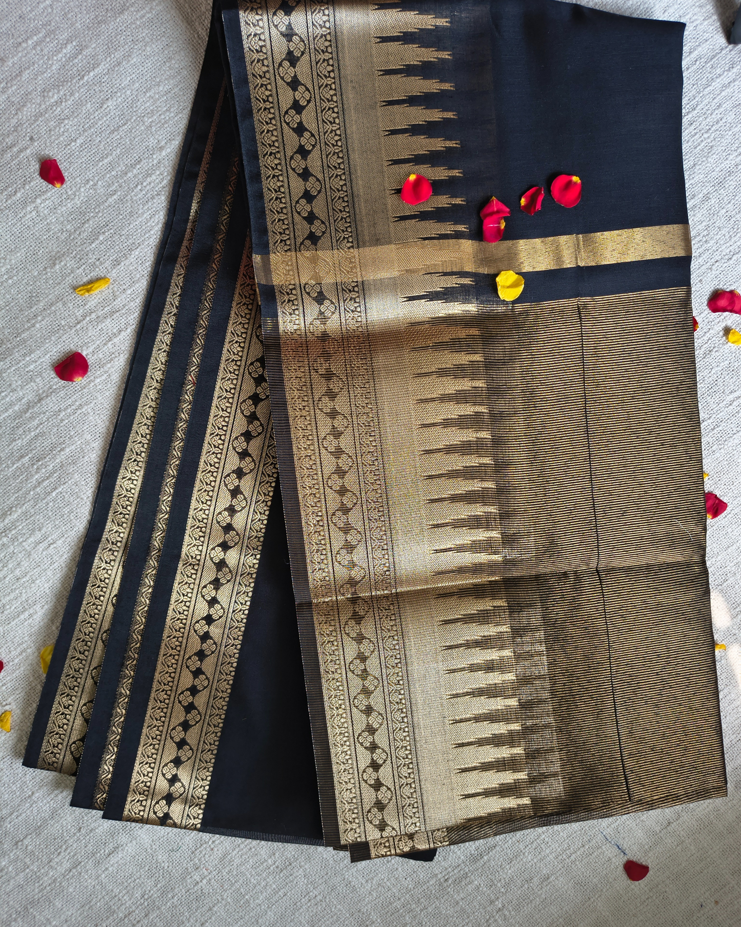 Maheshwari Silk Cotton Saree with Golden Temple Border – Classic Black MammaHug