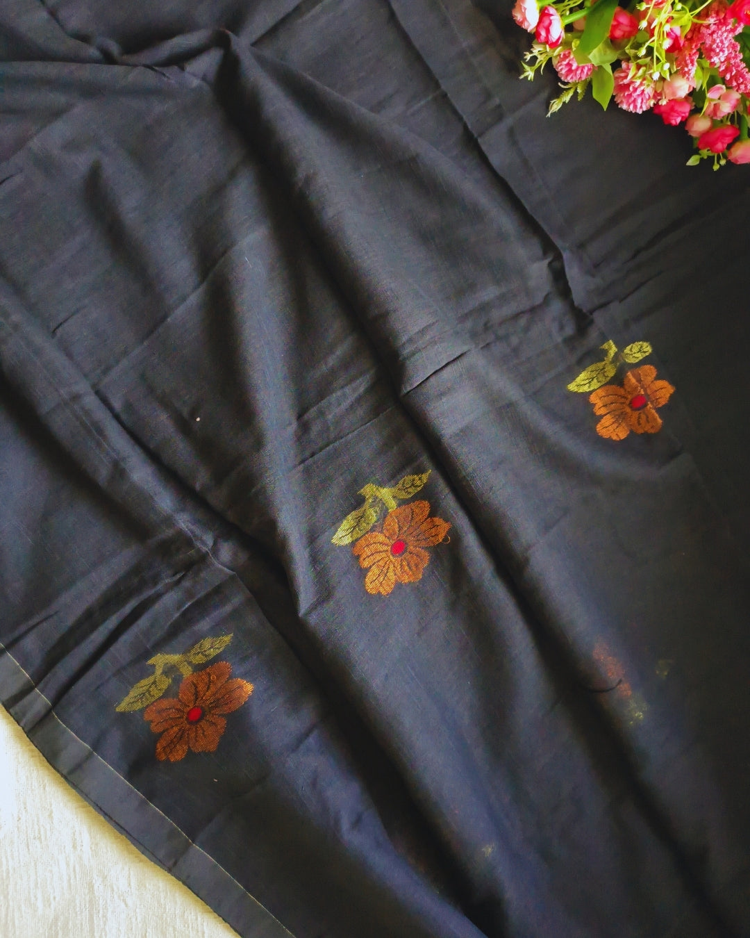 Pure Linen Handloom Saree with Copper Buttas - Black MammaHug