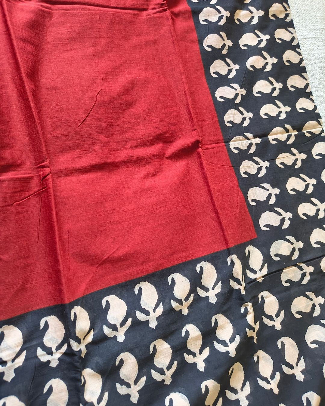 Ajrakh Block Print 120s Mul Cotton Saree - Red MammaHug