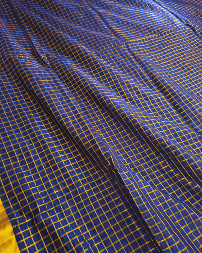 Mul Cotton Zari Checks Handloom Saree with contrast border - Navy Blue MammaHug
