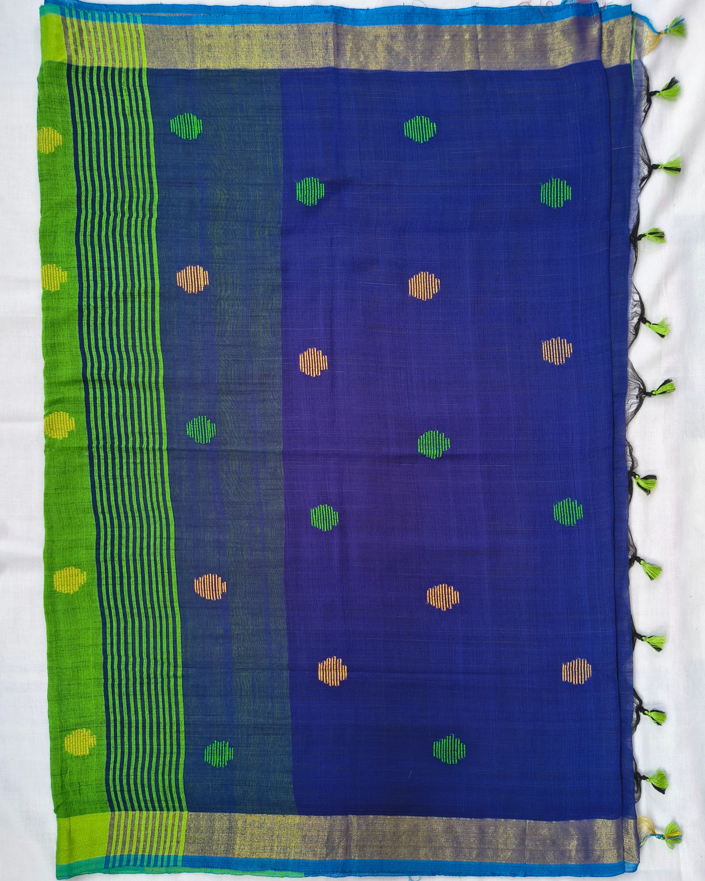 Khadi Cotton Handloom Saree Butta Design