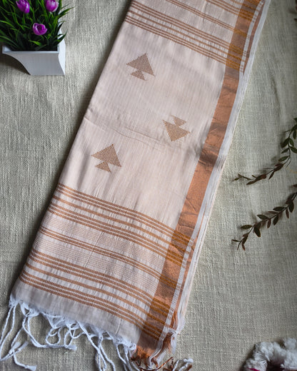 Pure Cottom Handloom Saree with Copper Zari weaving - Off White