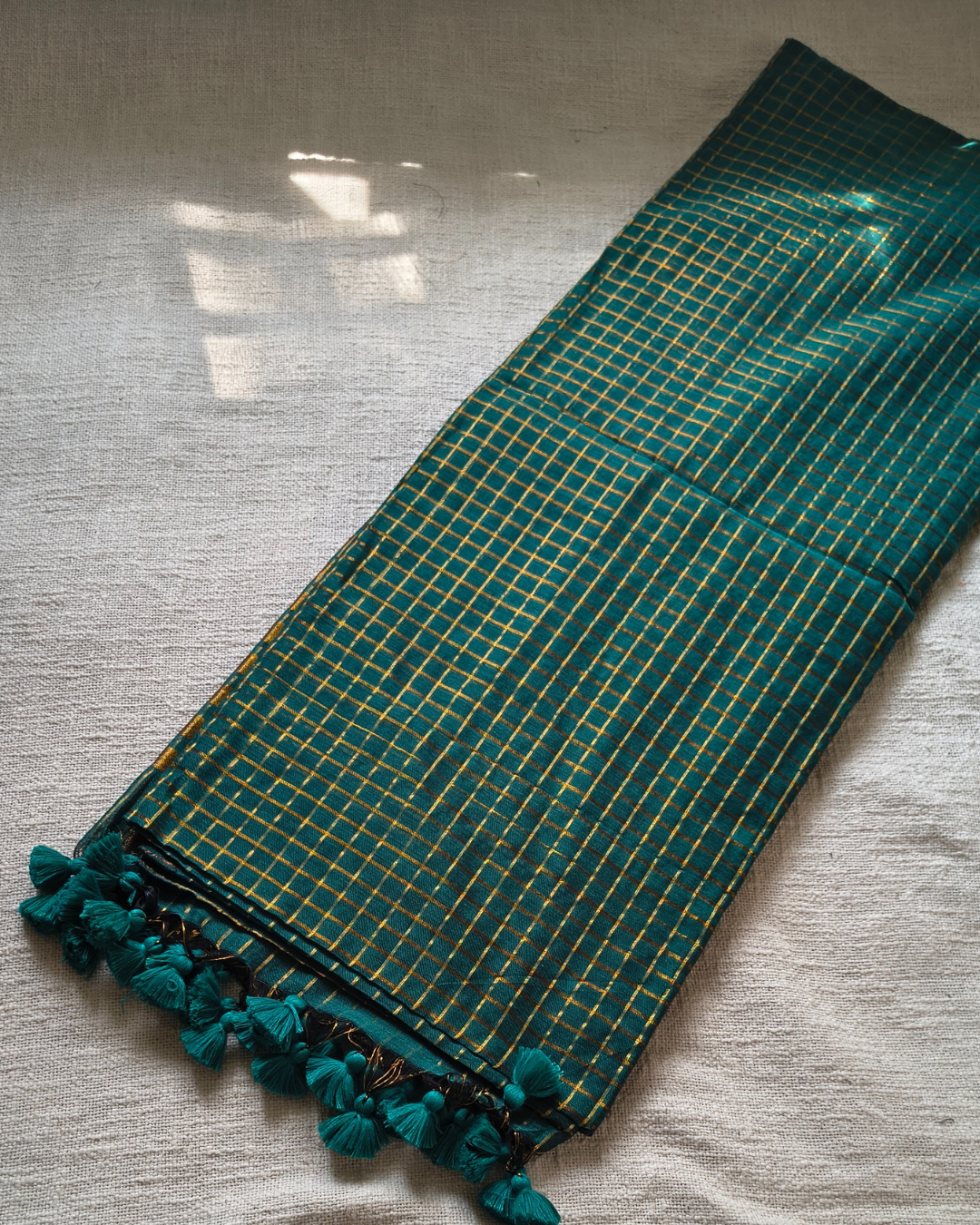 Mul Cotton Zari Checks Handloom Saree - Bottle Green MammaHug
