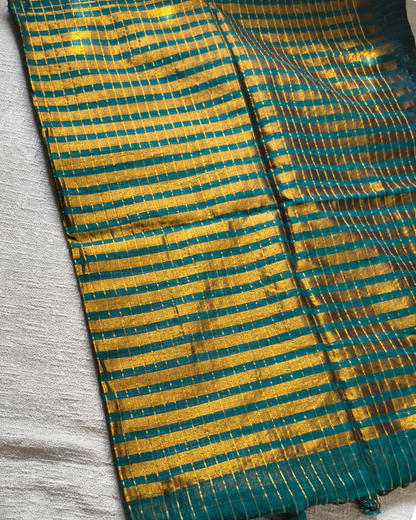 Mul Cotton Zari Checks Handloom Saree - Bottle Green MammaHug