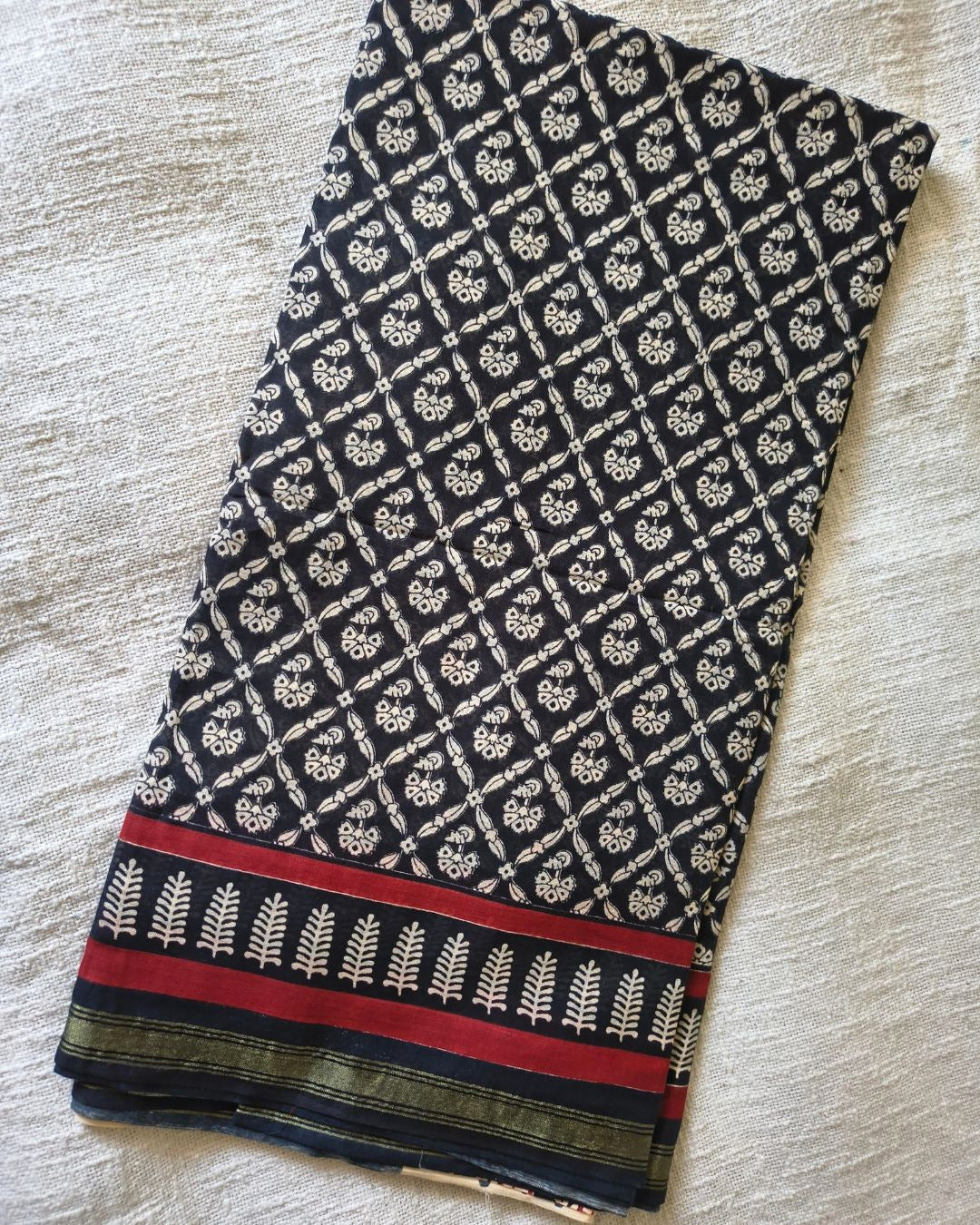 Ajrakh Block Print 120s Mul Cotton Saree - Black MammaHug