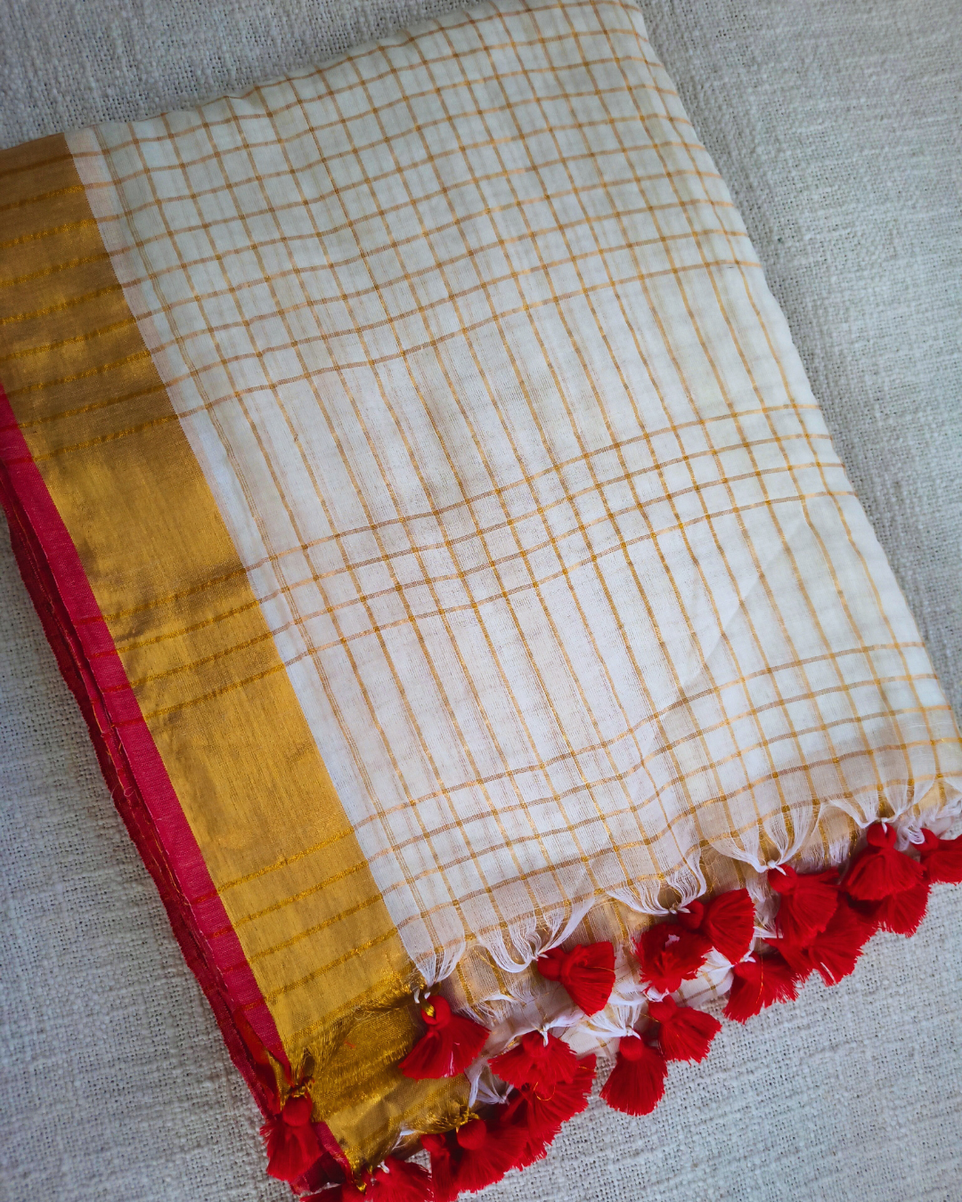 Mul Cotton Zari Checks Handloom Saree with contrast border - White MammaHug