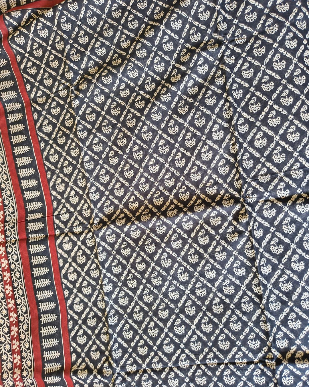 Ajrakh Block Print 120s Mul Cotton Saree - Black MammaHug