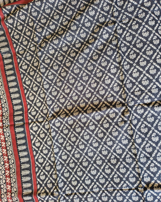 Ajrakh Block Print 120s Mul Cotton Saree - Black MammaHug