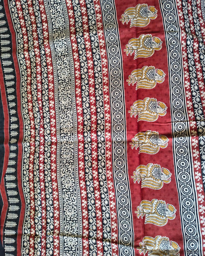 Ajrakh Block Print 120s Mul Cotton Saree - Black MammaHug