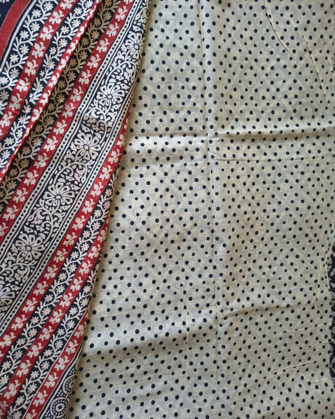 Ajrakh Block Print 120s Mul Cotton Saree - Black MammaHug