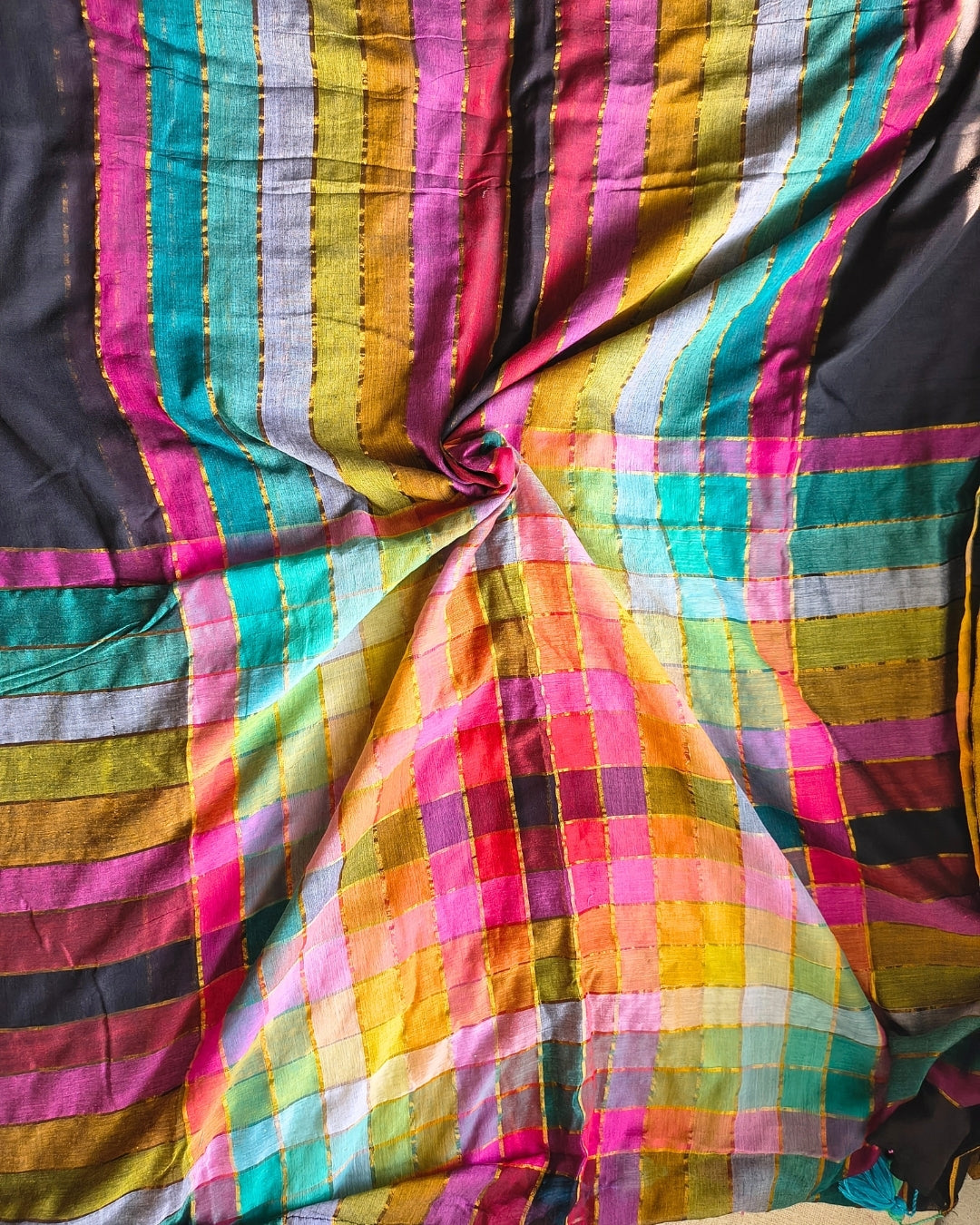 Mul Cotton Handloom Saree - Rainbow Zari - Black MammaHug