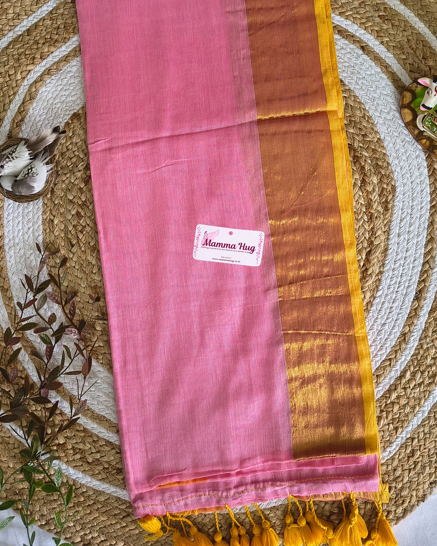 Mul Cottom Handloom Saree with Golden Border
