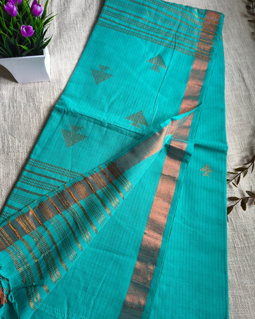 Pure Cottom Handloom Saree with Copper Zari weaving - Cyan Charm