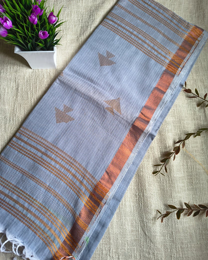 Pure Cottom Handloom Saree with Copper Zari weaving - Light Grey