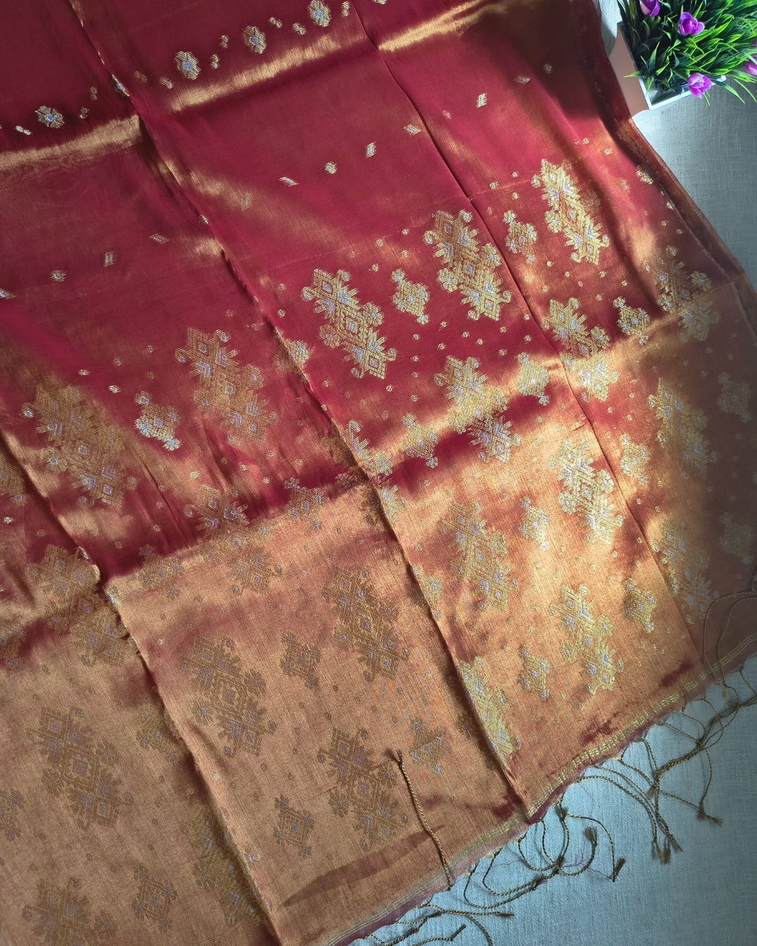 Soft Linen Tissue Saree with Golden Silver Zari weaving - Sunset MammaHug