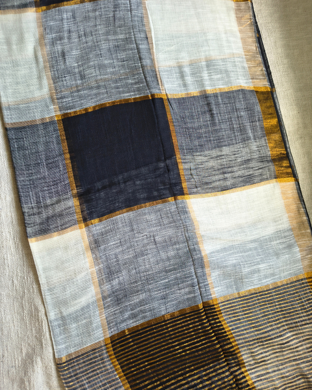 Pure Linen Cotton Handloom Saree Multicolor Checks - Black & White MammaHug