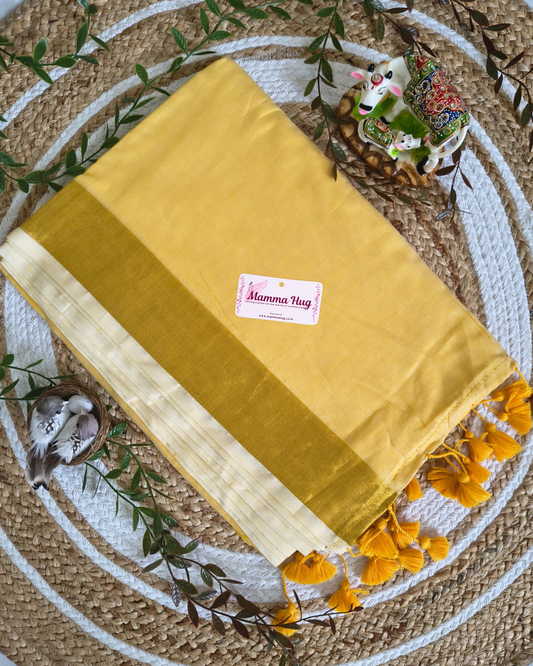 Mul Cottom Handloom Saree with Golden Border