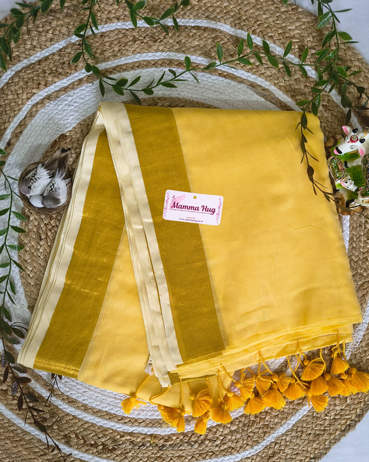 Mul Cottom Handloom Saree with Golden Border