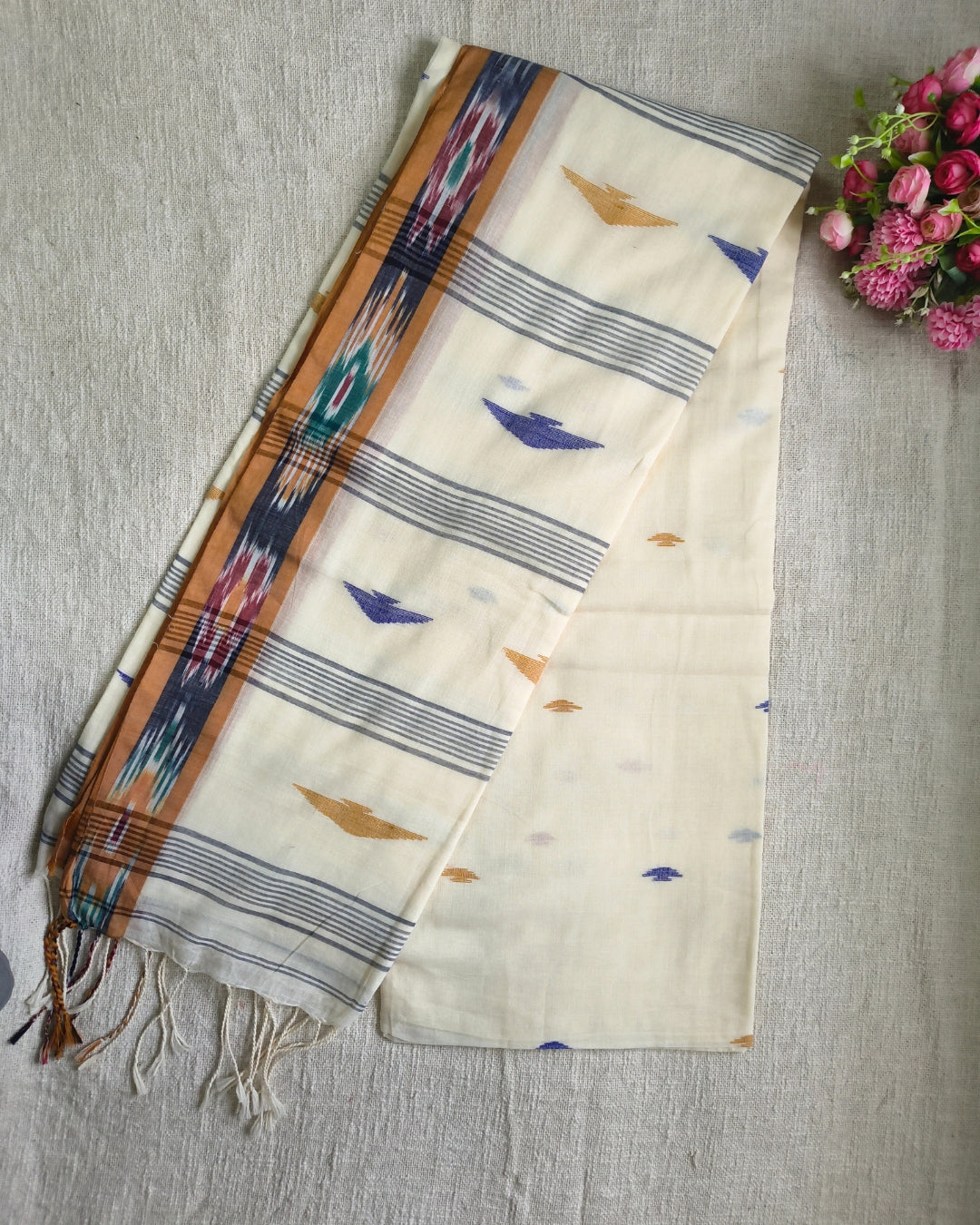 Pure Cottom Handloom Saree - Ikkat - Beige