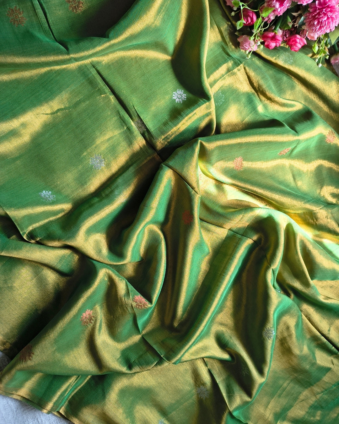 Soft Linen Tissue Saree with Golden Silver Zari weaving - Flower Butta - Golden Green MammaHug