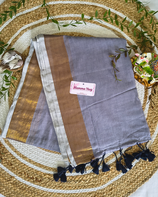 Mul Cottom Handloom Saree with Golden Border