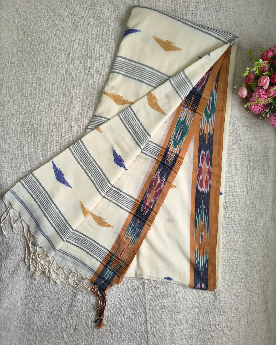 Pure Cottom Handloom Saree - Ikkat - Beige