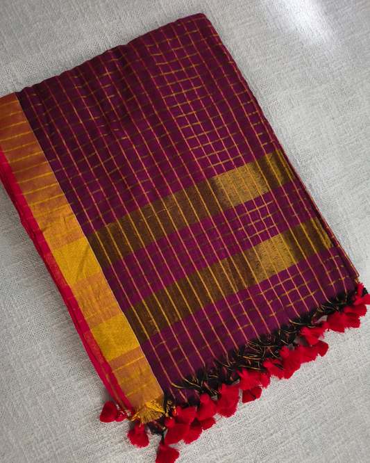 Mul Cotton Zari Checks Handloom Saree with contrast border - Magenta MammaHug