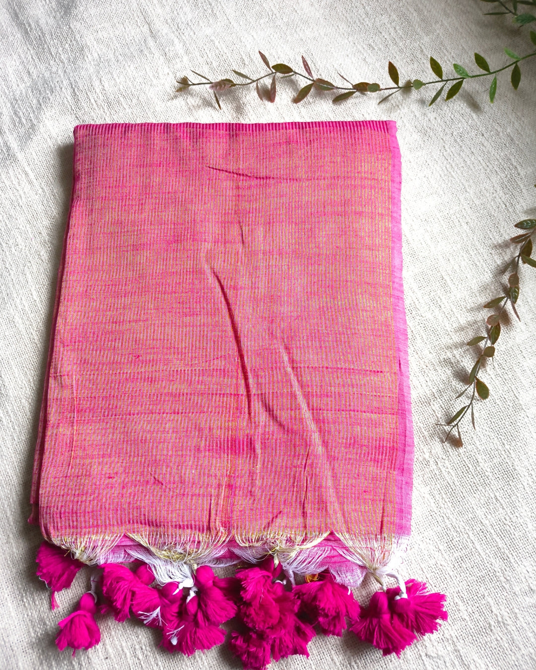 Pure Cottom Handloom Saree with Gold Zari weaving in Half & Half Pattern - Pink