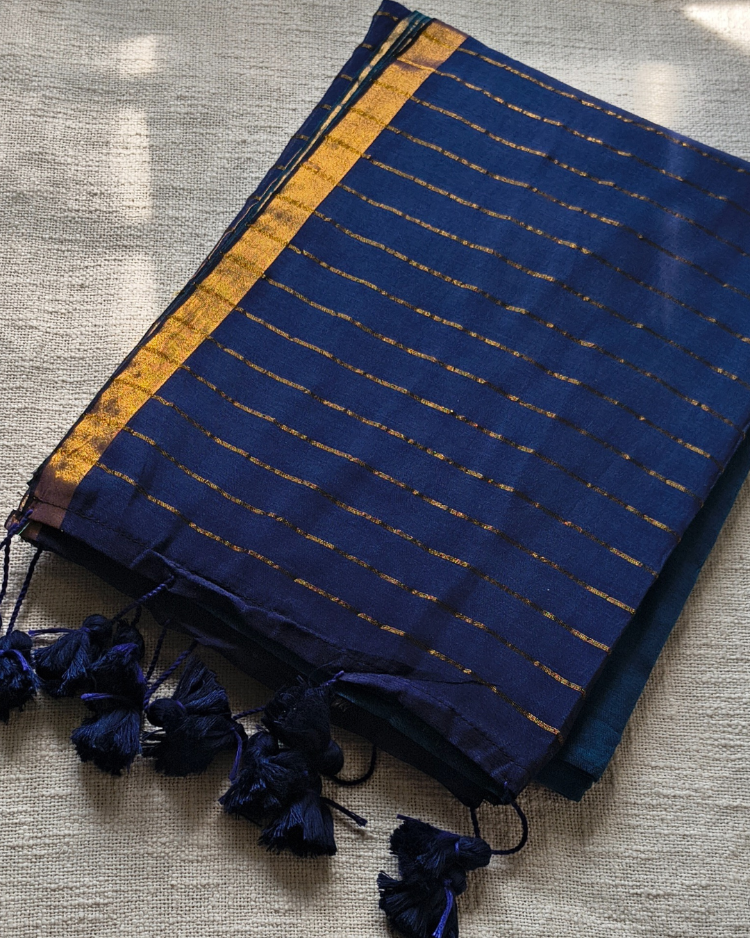Mul Cotton Handloom Saree with Zari border, Contrast Pallu with zari woven stripes - Blue MammaHug