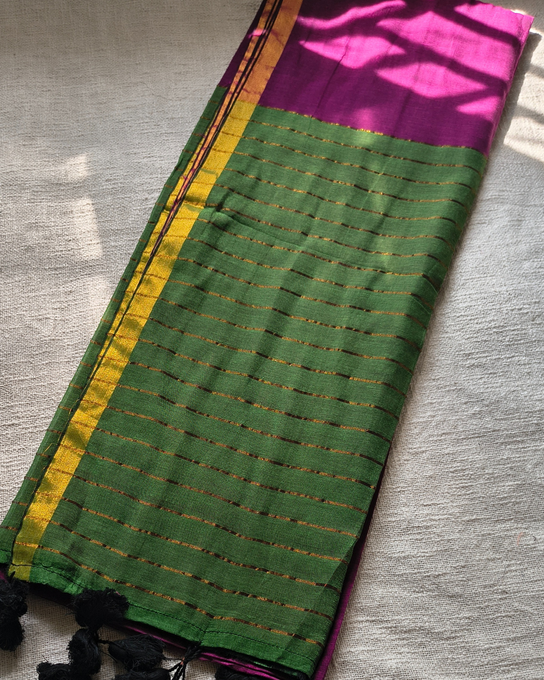 Mul Cotton Handloom Saree with Zari border, Contrast Pallu with zari woven stripes - Magenta MammaHug