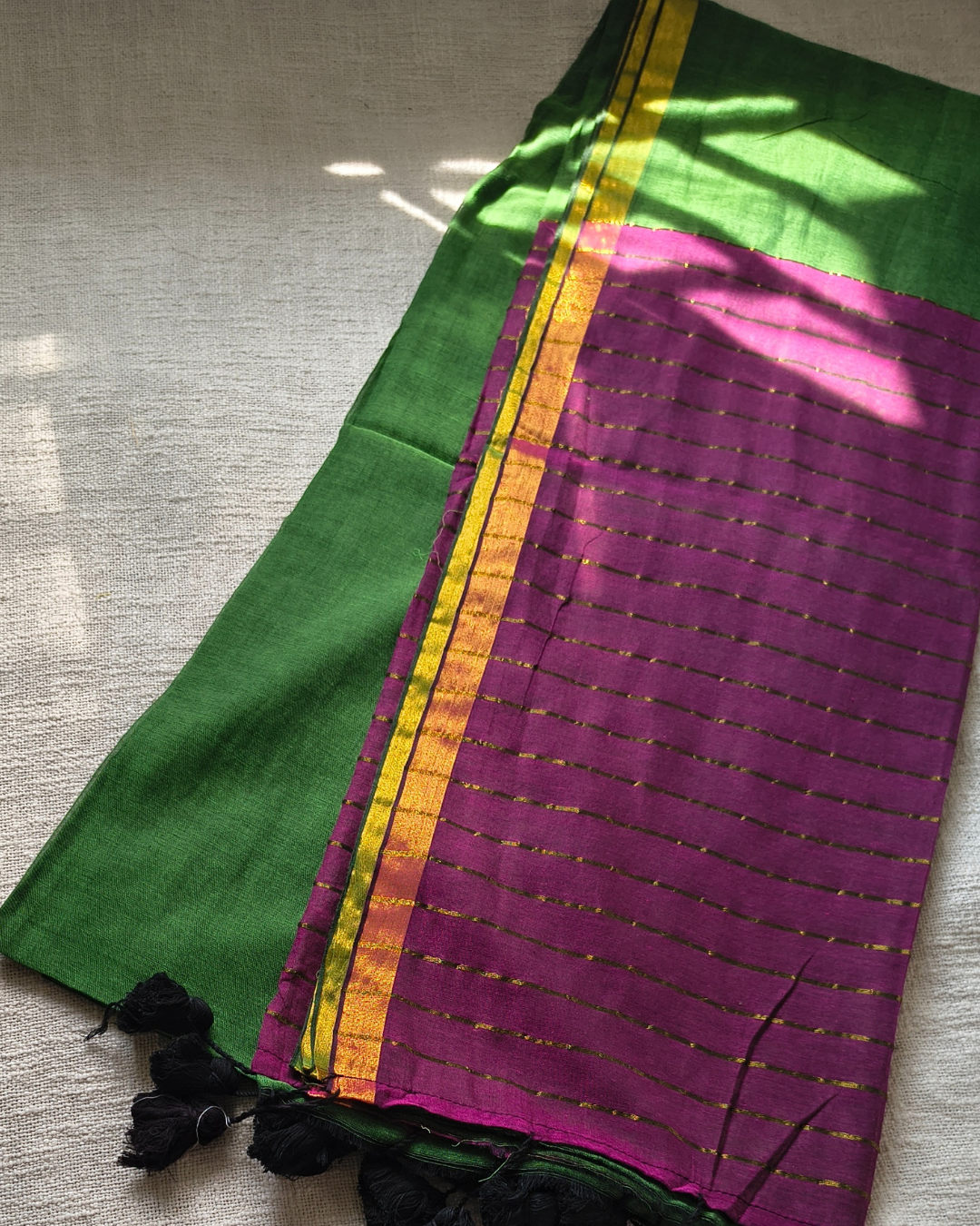 Mul Cotton Handloom Saree with Zari border, Contrast Pallu with zari woven stripes - Green MammaHug