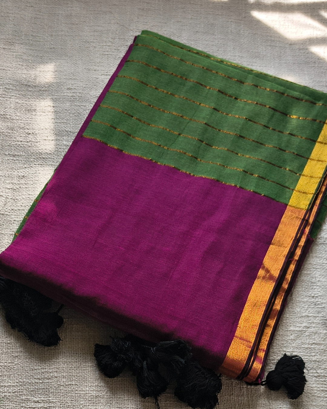Mul Cotton Handloom Saree with Zari border, Contrast Pallu with zari woven stripes - Magenta MammaHug