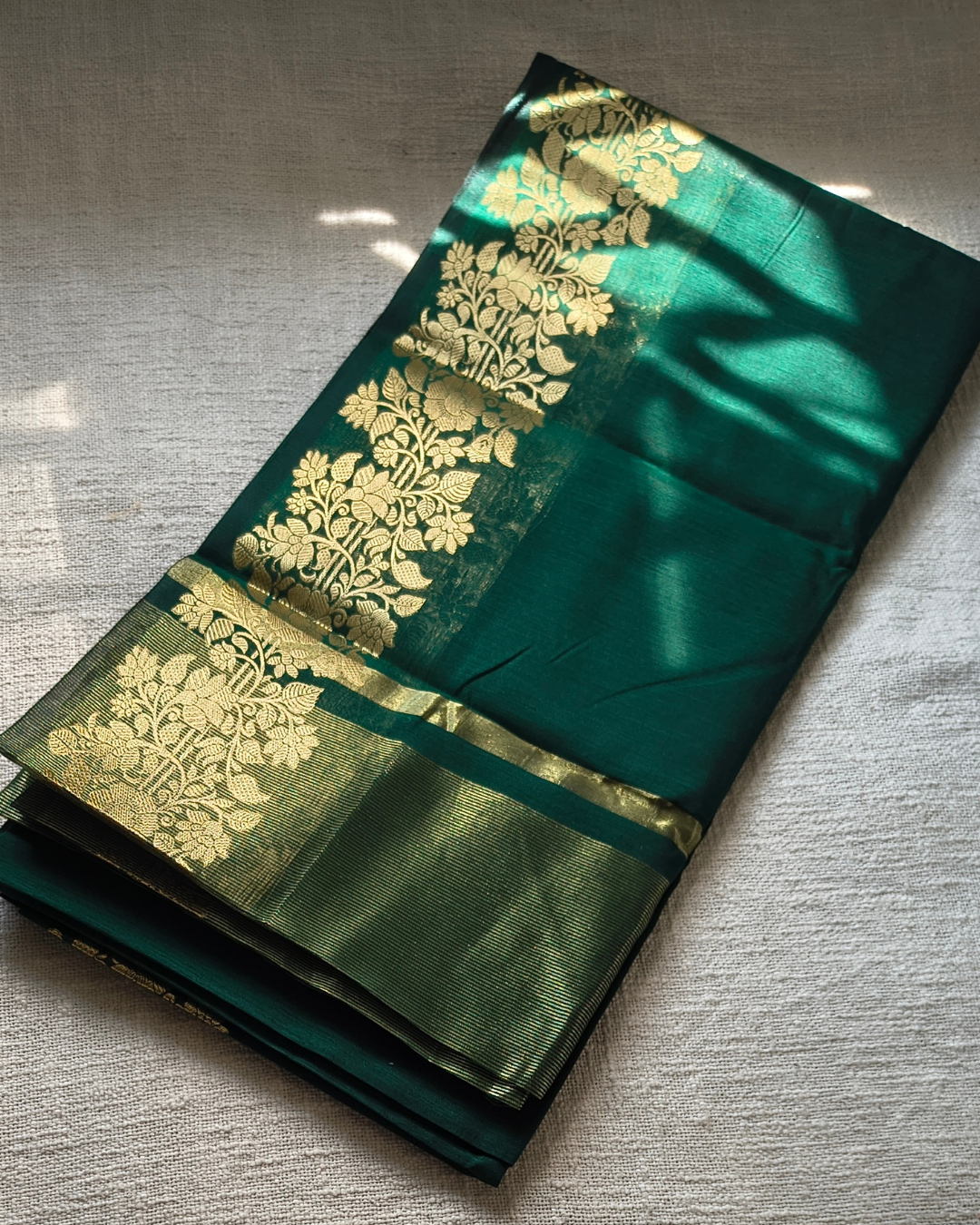 Maheshwari Silk Cotton Saree with Golden Floral Border – Bottle Green MammaHug
