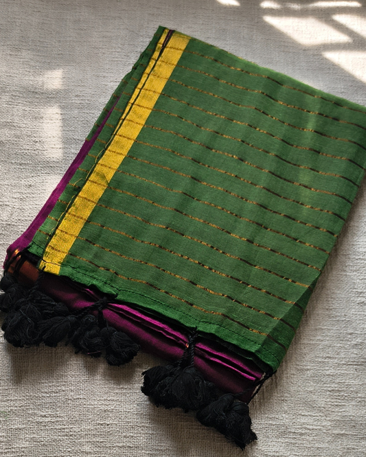 Mul Cotton Handloom Saree with Zari border, Contrast Pallu with zari woven stripes - Magenta MammaHug